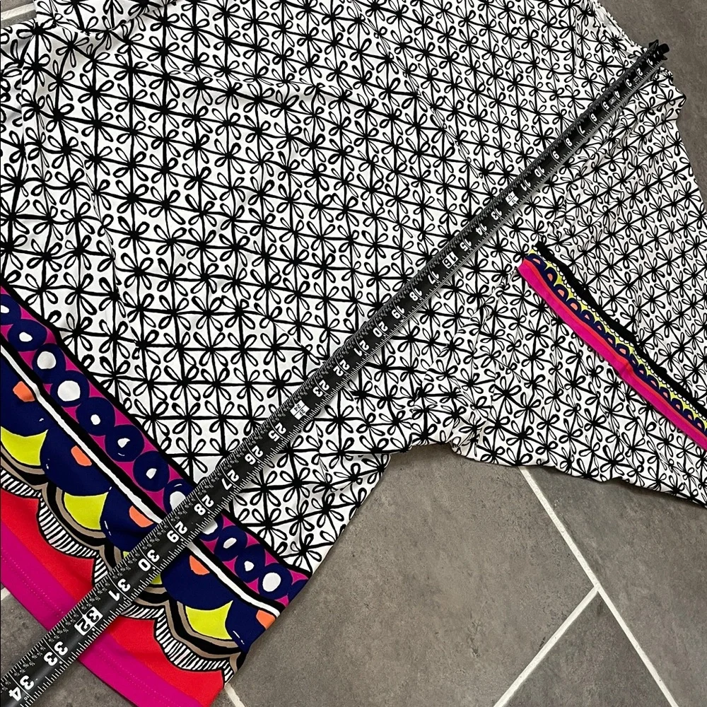 Trina Turk Tanzania Scarf Swim Cover Tunic size Medium - Picture 8 of 9